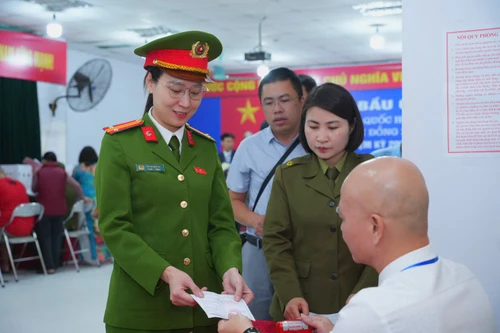 Lá phiếu của người giữ bình yên