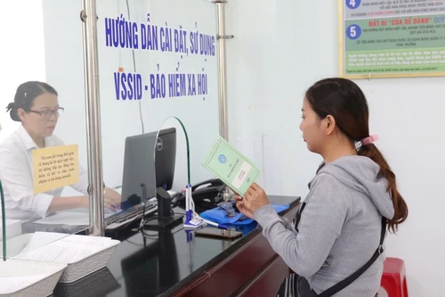 Nở rộ chiêu trò lừa đảo nhận quà Tết, trợ cấp xã hội dịp cuối năm