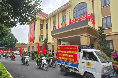 Công an phường Định Công ra quân cao điểm trấn áp tội phạm, bảo vệ các sự kiện trọng đại