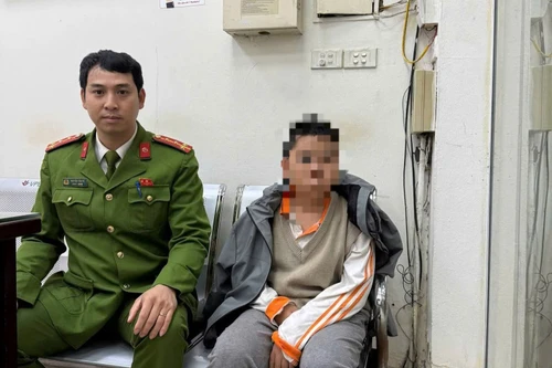 Kịp thời giúp cháu bé đi lạc trở về với gia đình