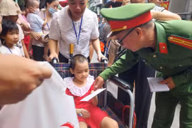 Để nụ cười ở lại bệnh viện