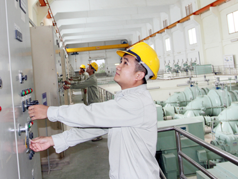 Giao lưu trực tuyến "An toàn mùa mưa bão" ảnh 71 Giao lưu trực tuyến "An toàn mùa mưa bão" ảnh 71