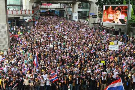 Thái Lan: Bạo lực có thể bùng phát vì thủ đoạn “ném đá giấu tay”? ảnh 2