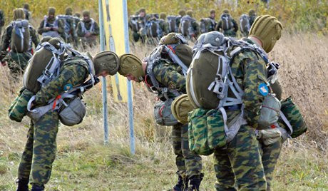 Ấn Độ “kết” vũ khí bộ binh Nga qua tập trận chung “Indra-2014” ảnh 2