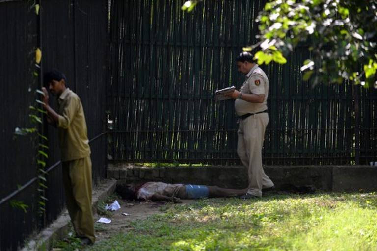 Nam thanh niên say rượu nhảy vào chuồng, bị hổ trắng cắn chết ảnh 3