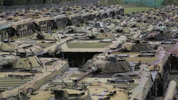 Ukraine đặt mục tiêu trở thành quốc gia quân sự vào năm 2020 ảnh 1