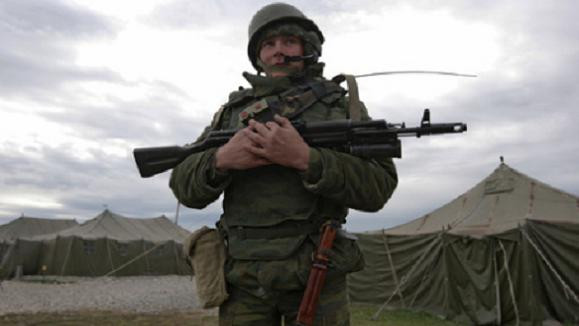 Binh lính Nga được bảo vệ bằng siêu mũ chống lựu đạn ảnh 2