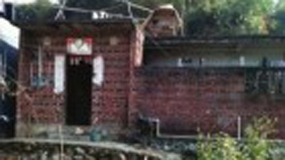 Nỗi đau nơi xóm nghèo ảnh 1