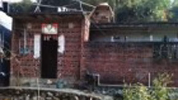 Nỗi đau nơi xóm nghèo ảnh 1