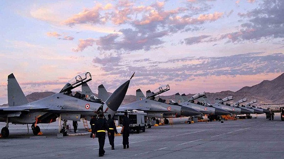 J-16 xuất hiện làm Nhật-Hàn-Ấn-Việt "kinh hoàng": Hoang đường! ảnh 2