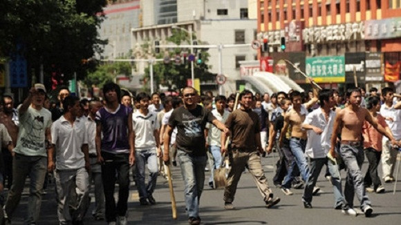 Khủng bố đúng 1 tháng sau khi Tân Cương nhận Quốc kỳ từ Thiên An Môn ảnh 3