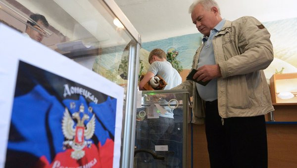 Cộng hòa Donetsk tuyên bố không đàm phán nếu chế độ Kiev chưa từ chức ảnh 1