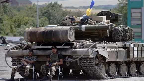 Ukraine hy vọng kết thúc các hoạt động quân sự ở vùng đông nam vào tháng 9 ảnh 1