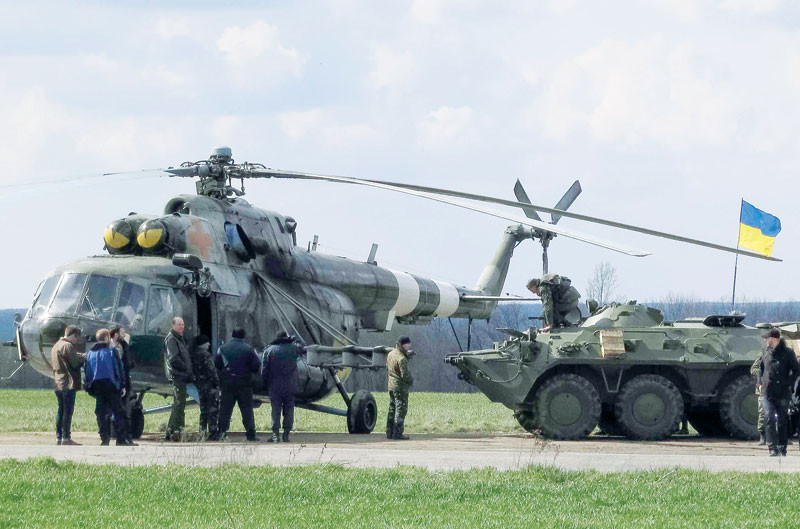 Ukraine hứa thay đổi hiến pháp nhưng không rút quân khỏi vùng đông nam ảnh 1