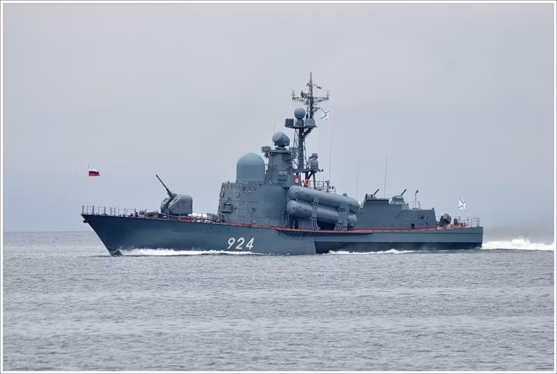 Bầy “Sói biển” mạnh mẽ của Nga “át vía” các chiến hạm Trung Quốc ảnh 5