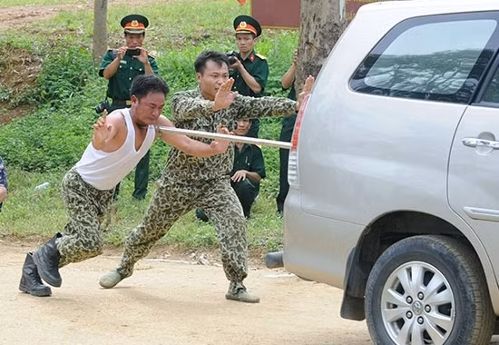 Báo Trung Quốc thán phục sức mạnh đặc nhiệm Việt Nam ảnh 8