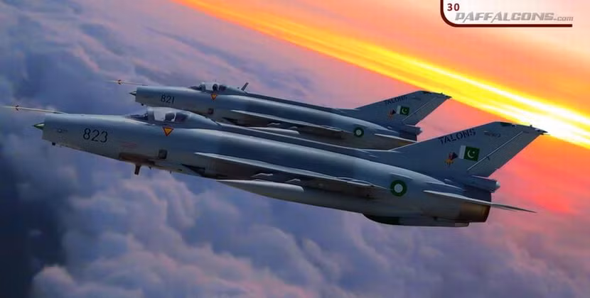 Pakistan gặp họa vì máy bay "đồ cổ" J-7 quá nát của Trung Quốc ảnh 1