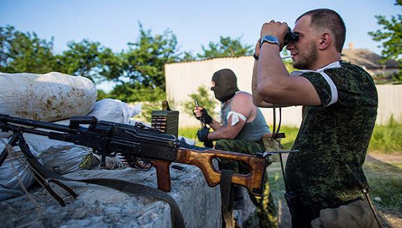 Tự vệ Slavyansk xóa sổ một khẩu đội pháo của quân đội Ukraine ảnh 1