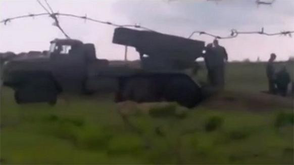 Ông Poroshenko kêu gọi ngừng bắn sau khi dùng tên lửa Grad tấn công Slaviansk ảnh 1