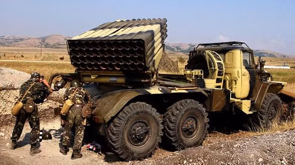 Moscow cảnh cáo Kiev sẽ nhận hậu quả nếu còn nã pháo sang Nga ảnh 1