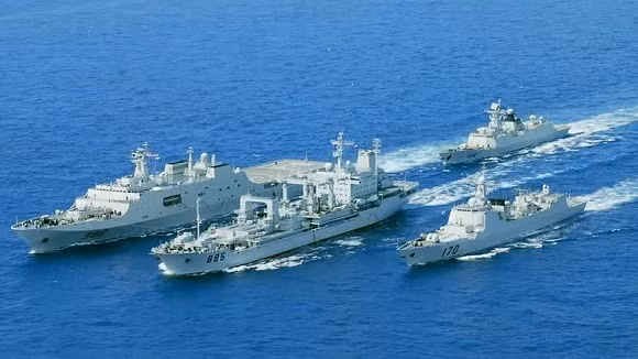 3 tướng Nhật tuyên bố chiến hạm Trung Quốc chỉ làm “bia ngắm bắn” ảnh 3