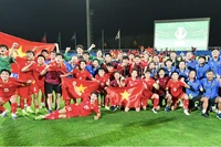 Chủ tịch AFC ngợi khen thầy trò HLV Kim Sang-sik