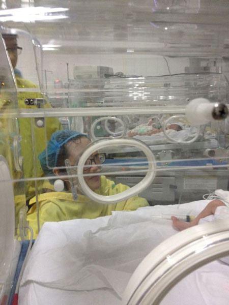 Khoảnh khắc đầu tiên và cuối cùng khi nữ công an gặp con ảnh 8 Khoảnh khắc đầu tiên và cuối cùng khi nữ công an gặp con ảnh 8