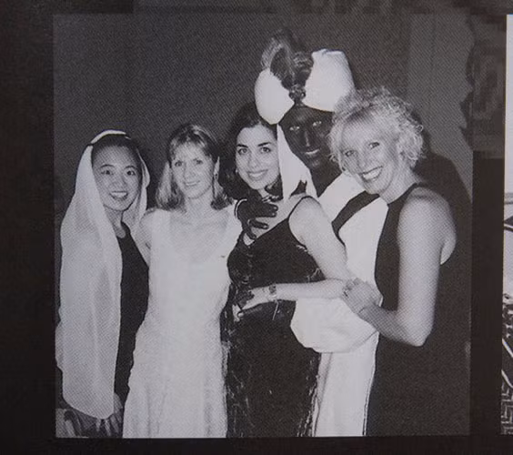 Thủ tướng Canada xin lỗi về hành động "nông nổi" khi làm giáo viên 18 năm trước ảnh 1