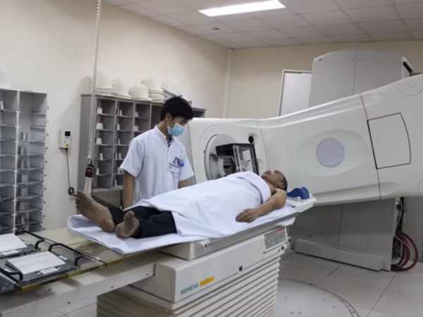 Nhiều bệnh nhân tự mình đánh mất cơ hội điều trị ảnh 1