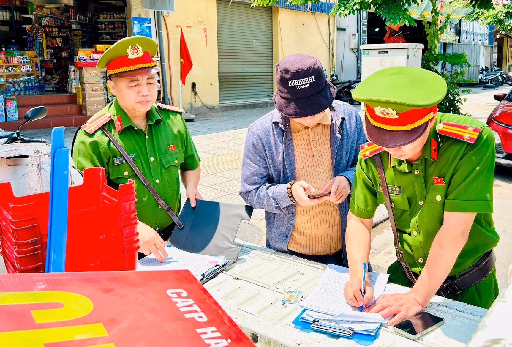 Hoàng Mai: Gỡ “điểm nghẽn” trật tự đô thị bằng kỷ cương và đồng thuận