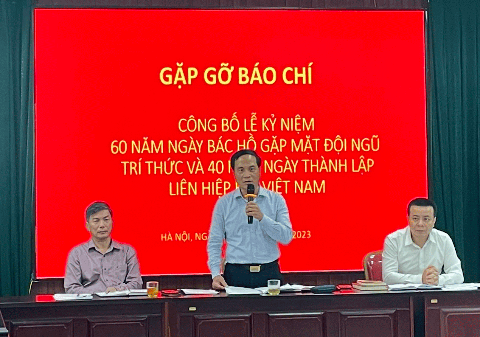 Buổi họp báo thông tin về lễ kỷ niệm 60 năm Bác Hồ gặp mặt trí thức diễn ra vào chiều ngày 20/3
