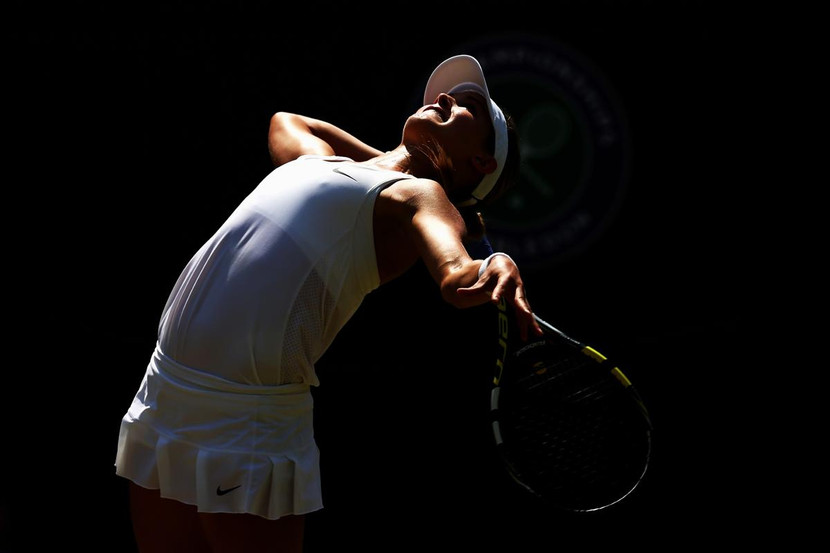 Tứ kết đơn nữ Wimbledon 2014: Sao trẻ đang lên gặp sự cố "lộ hàng" ảnh 2