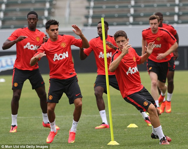 Chùm ảnh: Buổi tập đầu tiên của M.U trên đất Mỹ ảnh 6