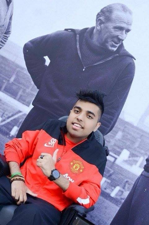 Bổ nhiệm HLV khuyết tật đầu tiên trên thế giới, MU viết lại lịch sử ảnh 3