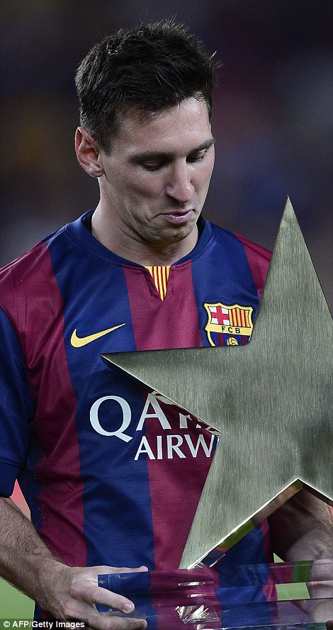 Suarez lu mờ trước sao trẻ Barcelona B trong trận ra mắt ảnh 4