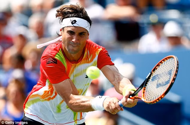 US Open 2014: Ngày buồn của Sharapova, Federer chiến thắng "nhờ" cơn mưa nặng hạt ảnh 12