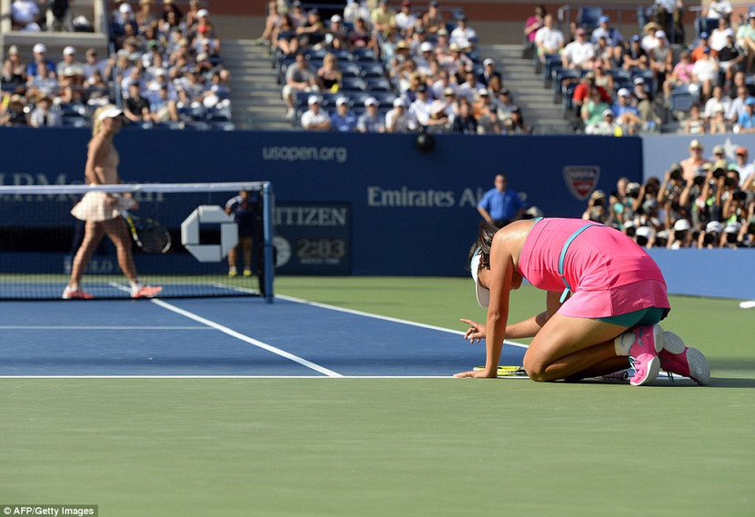 Niềm hy vọng số 1 Trung Quốc "ngã ngựa", Serena Williams đi vào lịch sử ảnh 1