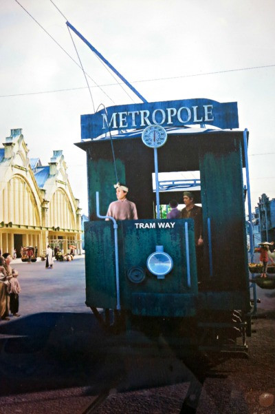 Tàu điện - sống lại những hình ảnh đẹp về Hà Nội ảnh 9