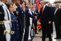 [Ảnh] Điều gì đằng sau cuộc 