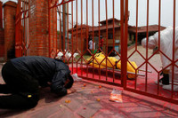 Cận cảnh đại dịch ở Nepal với sức tàn phá có thể còn hơn Ân Độ