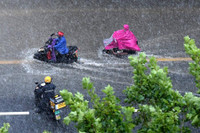 [Ảnh] Mưa lớn ‘nghìn năm có một’ gây lụt lội kinh hoàng ở tỉnh Hà Nam, Trung Quốc