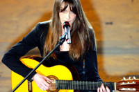 [Ảnh] Carla Bruni - từ người mẫu, ca sĩ, đệ nhất phu nhân đến vợ của “tội phạm”