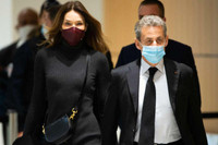 [Ảnh] Carla Bruni - từ người mẫu, ca sĩ, đệ nhất phu nhân đến vợ của “tội phạm”