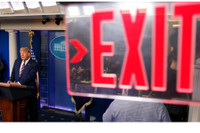 [ẢNH] Những khoảnh khắc đi vào lịch sử trong nhiệm kỳ 4 năm của Tổng thống Donald Trump