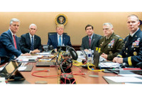 [ẢNH] Những khoảnh khắc đi vào lịch sử trong nhiệm kỳ 4 năm của Tổng thống Donald Trump