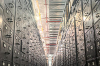  [Ảnh] Bên trong hầm ngầm bí mật lưu giữ 11 triệu bức ảnh vô giá của nước Mỹ