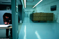  [Ảnh] Bên trong hầm ngầm bí mật lưu giữ 11 triệu bức ảnh vô giá của nước Mỹ