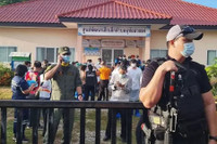 Chi tiết bất thường về thiếu niên 14 tuổi xả súng ở trung tâm thương mại Bangkok