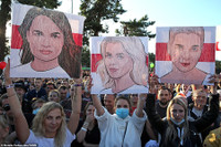 [Ảnh] Svetlana Tikhanovskaya - từ ‘bà nội trợ’ trở thành thủ lĩnh phong trào biểu tình ở Belarus