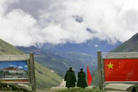 [Ảnh] Thế giới bất an khi căng thẳng ở “tam giác hạt nhân” châu Á leo thang